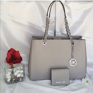 michael kors purse and wallet set!